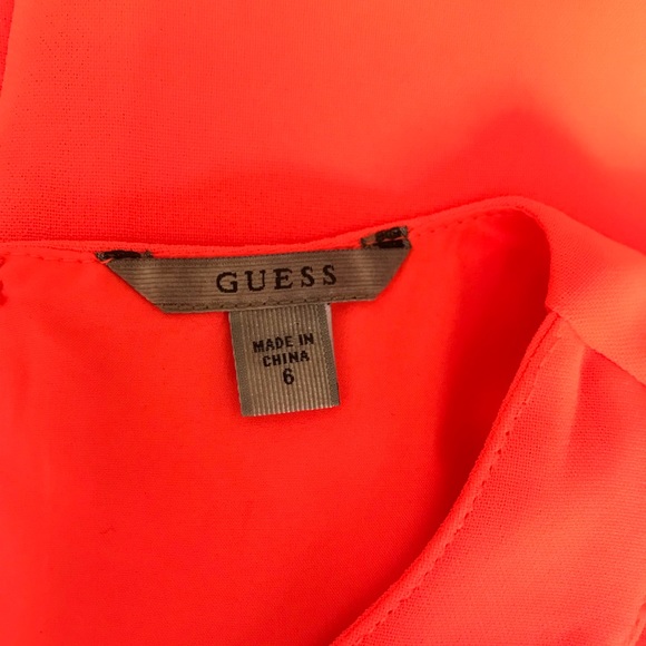 Guess Fit and Flair Dress With Cut Out Size 6 - Picture 3 of 4